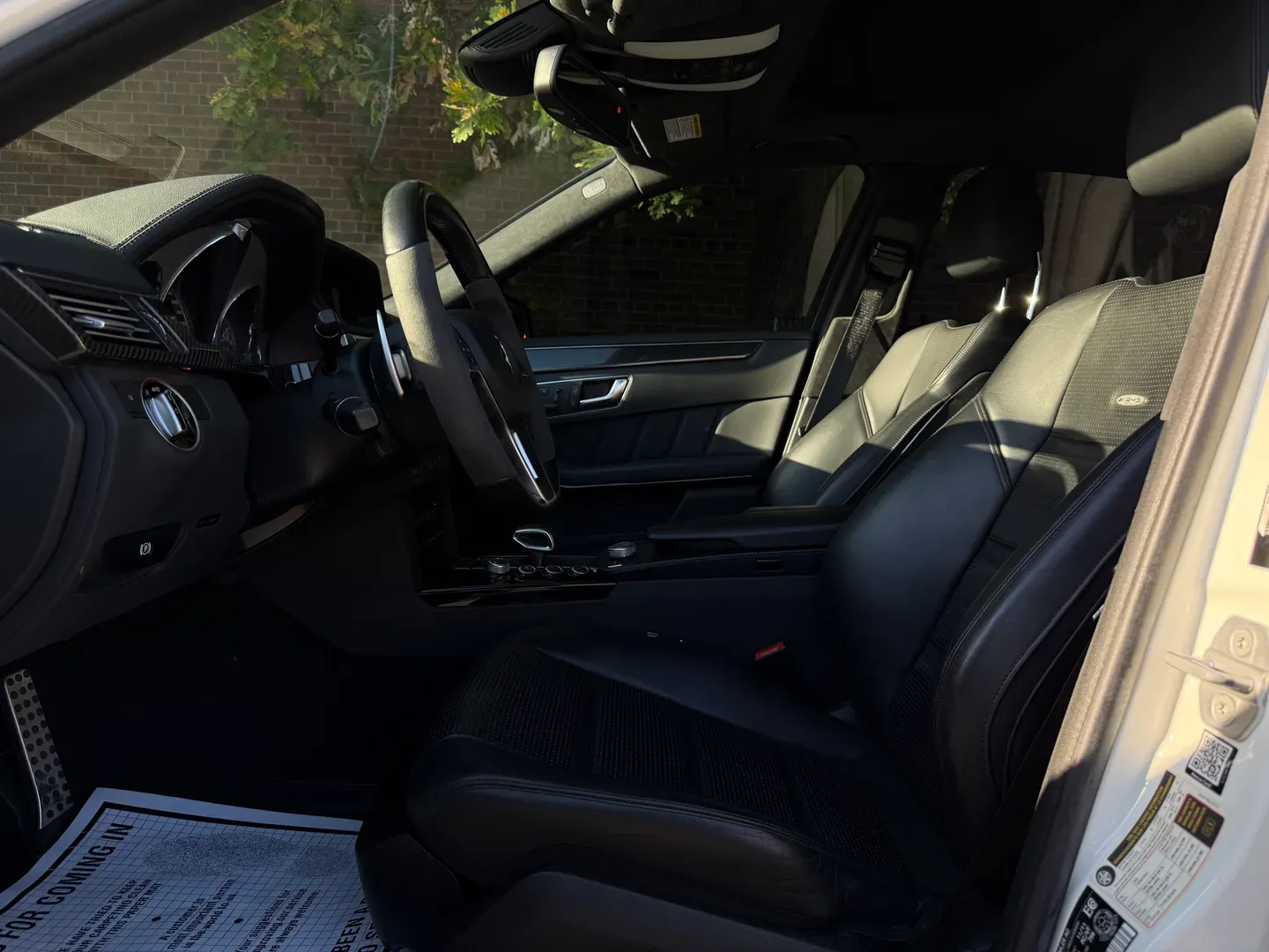 Mercedes Benz E63 AMG  — photo 41