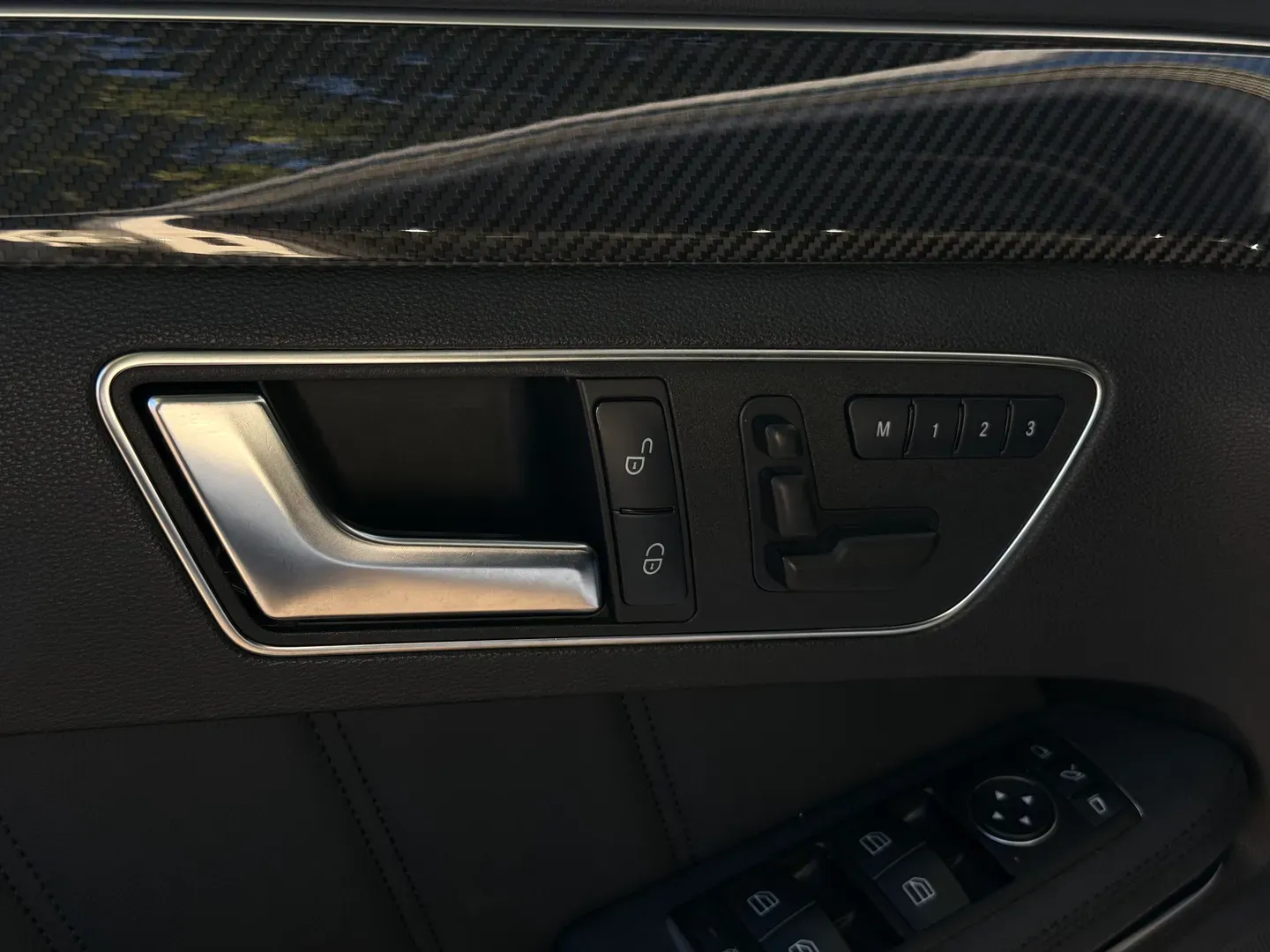 Mercedes Benz E63 AMG  — photo 50