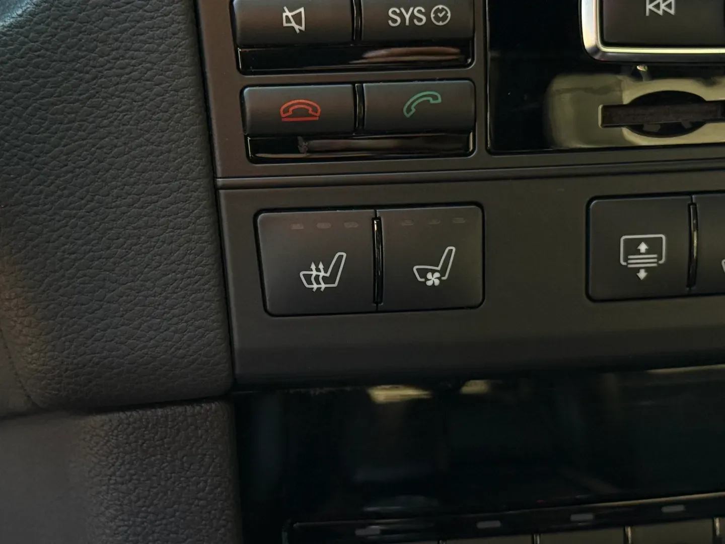 Mercedes Benz E63 AMG  — photo 63