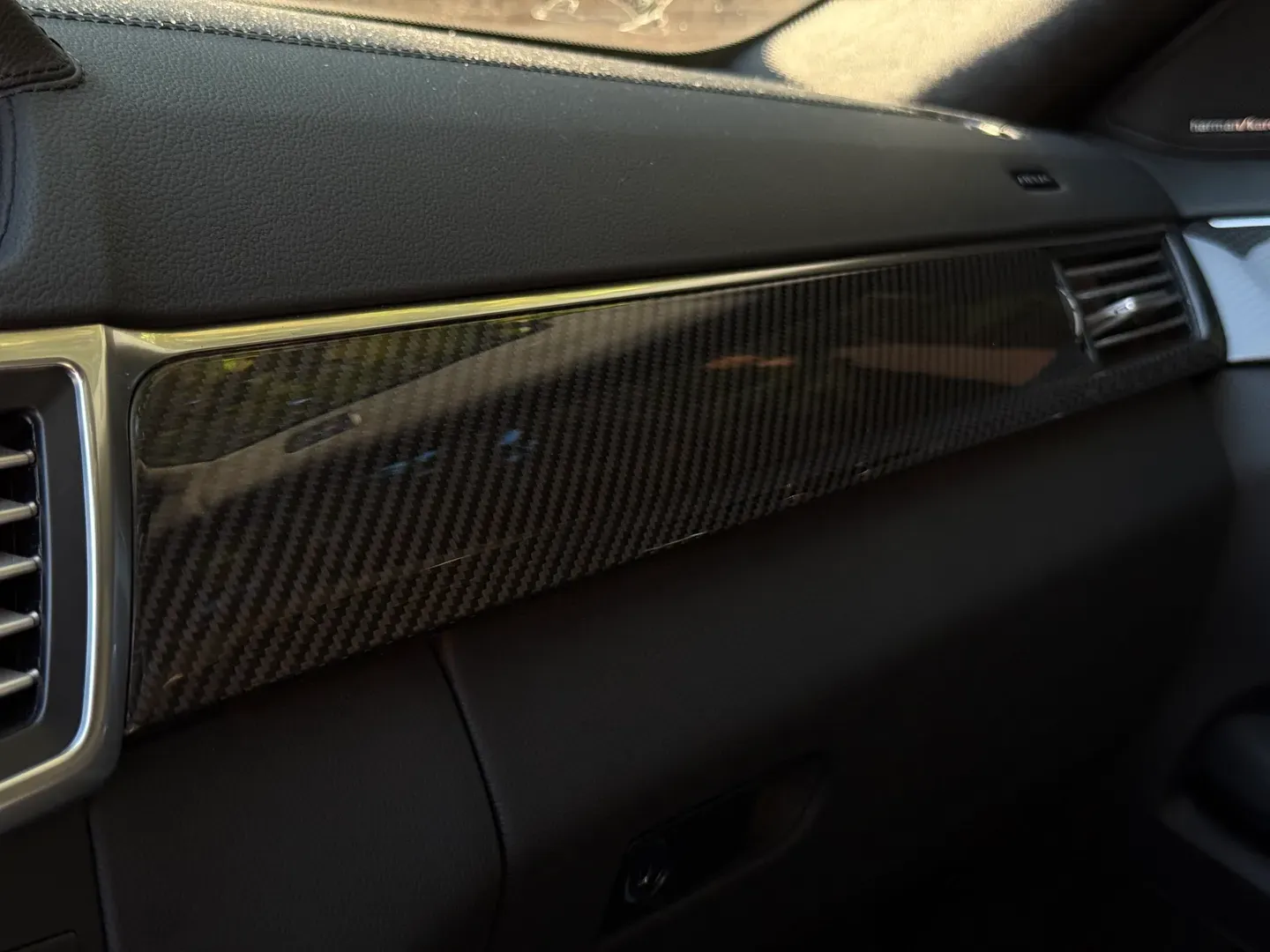 Mercedes Benz E63 AMG  — photo 75