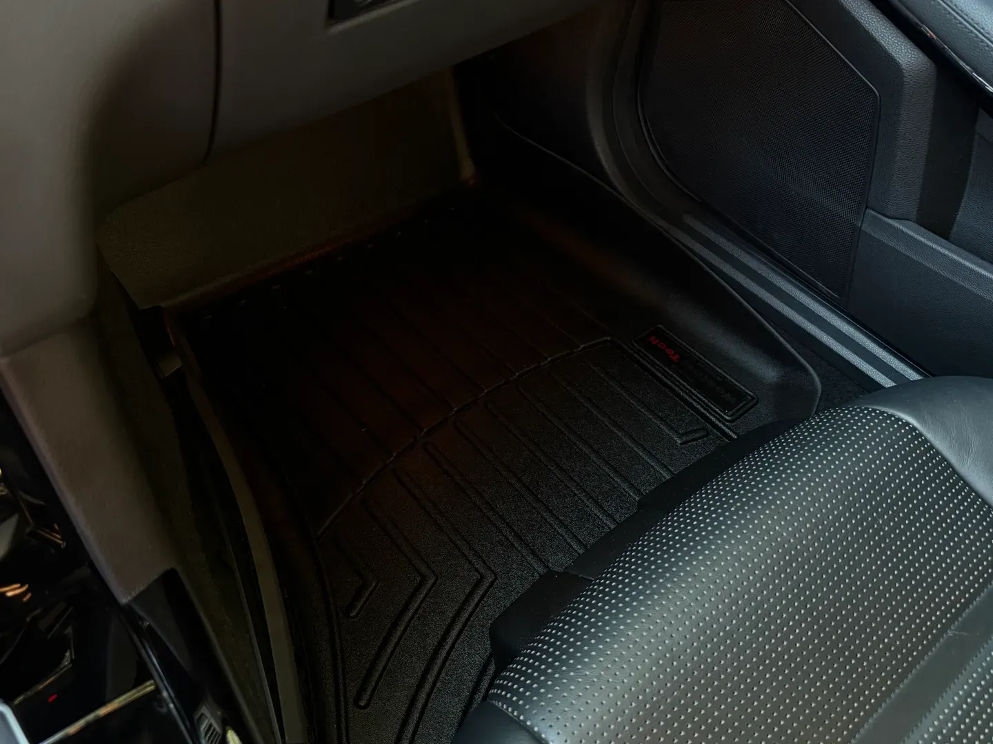 Mercedes Benz E63 AMG  — photo 77