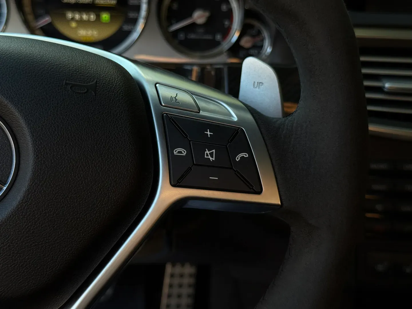 Mercedes Benz E63 AMG  — photo 86