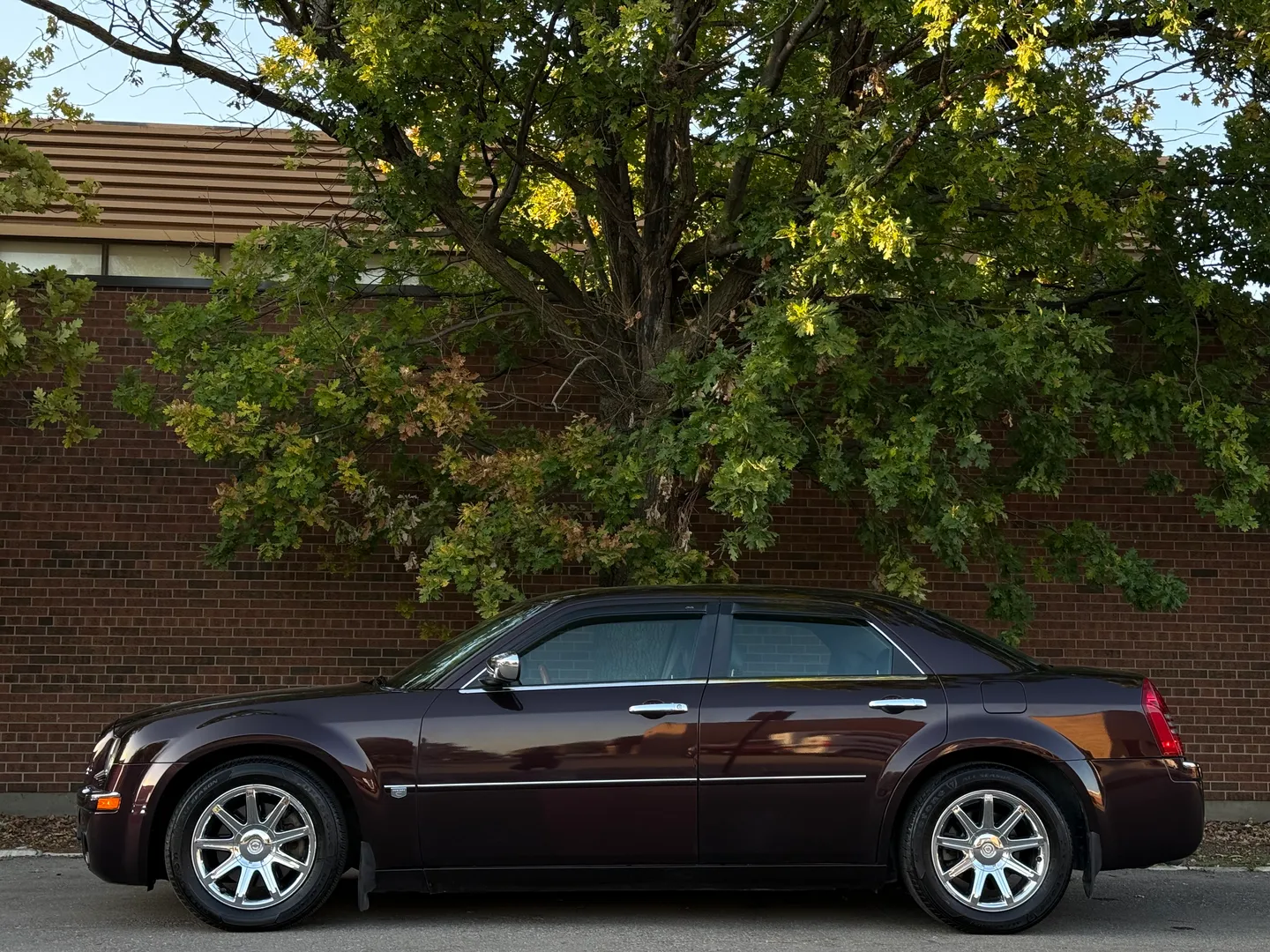 Chrysler 300C Hemi — photo 11