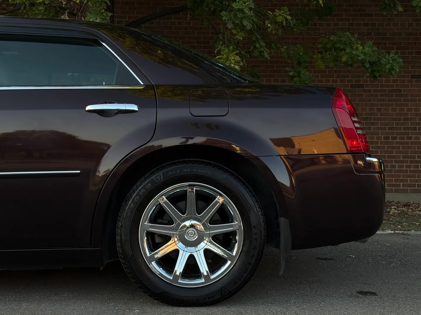 Chrysler 300C Hemi — photo 13