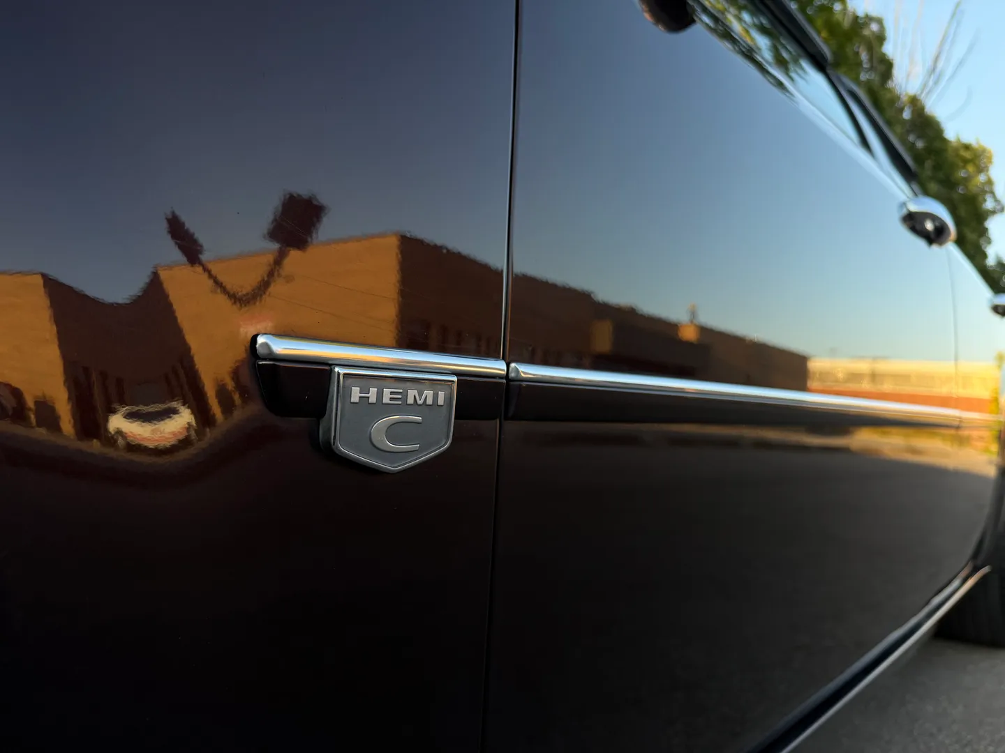 Chrysler 300C Hemi — photo 17