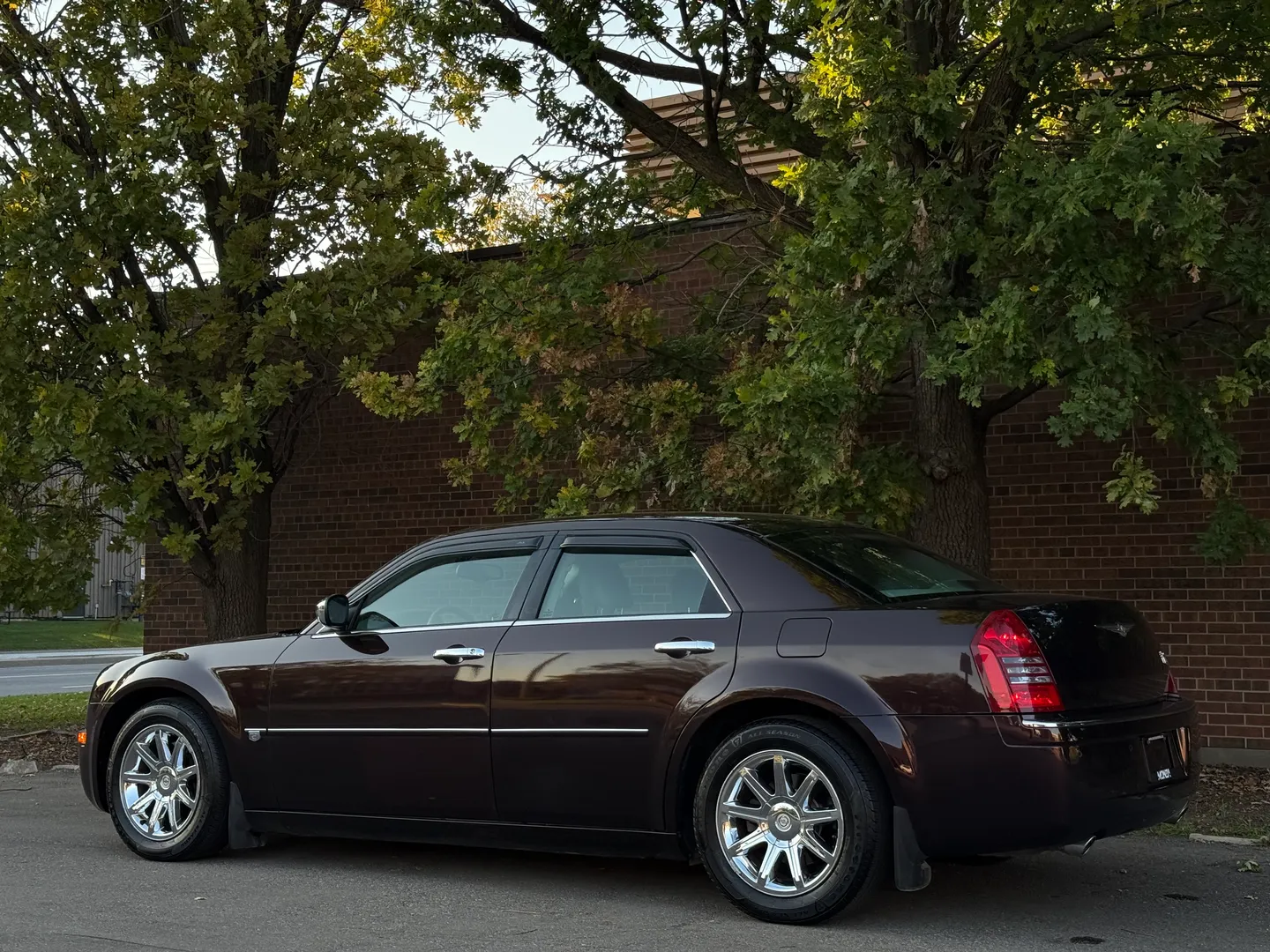 Chrysler 300C Hemi — photo 21
