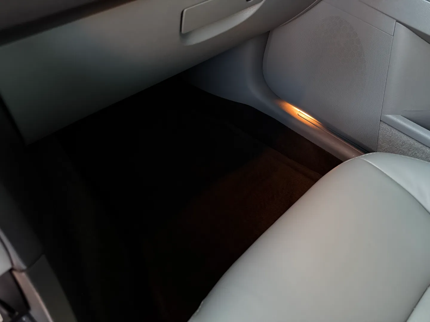 Chrysler 300C Hemi — photo 51