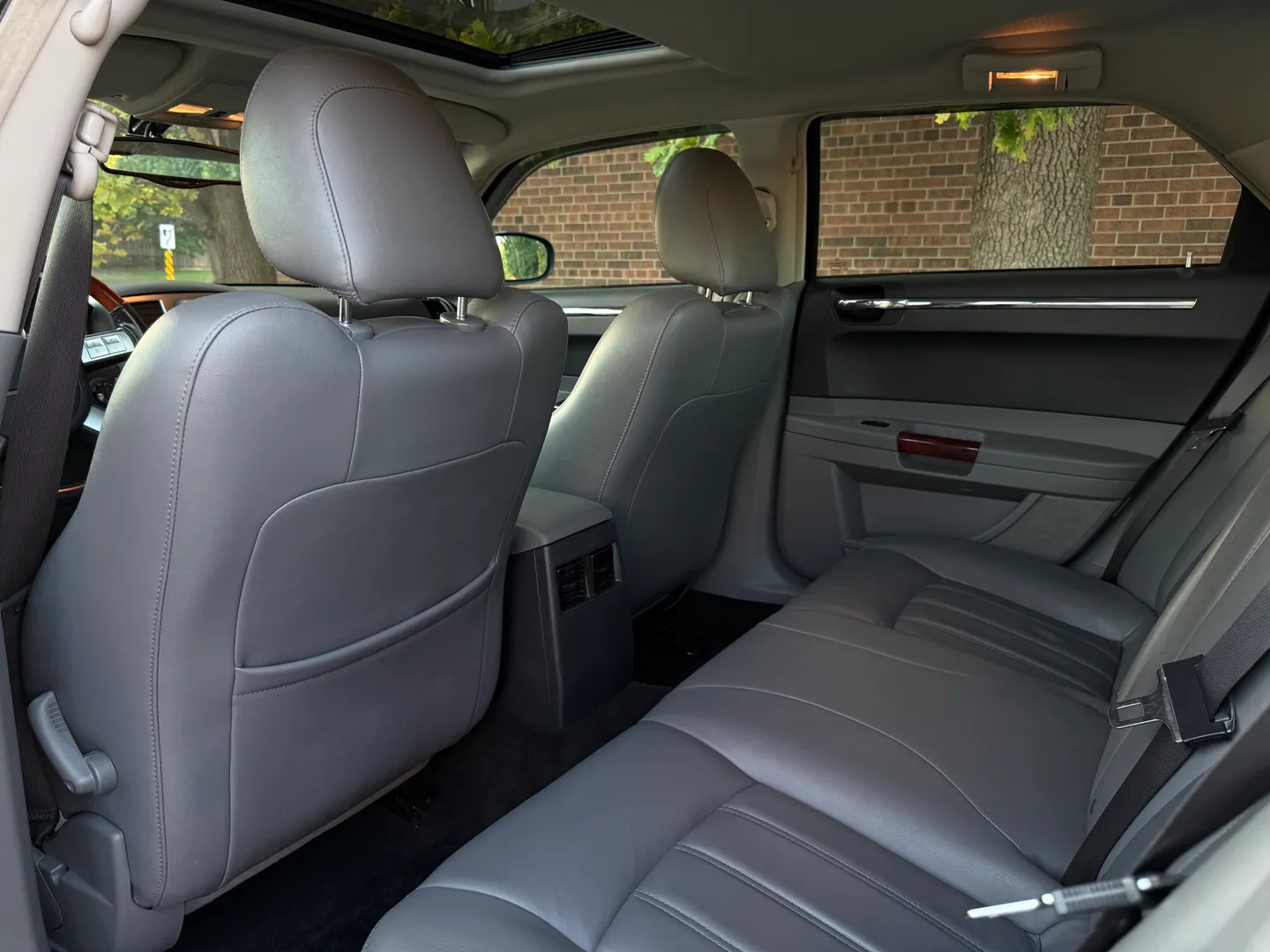 Chrysler 300C Hemi — photo 70