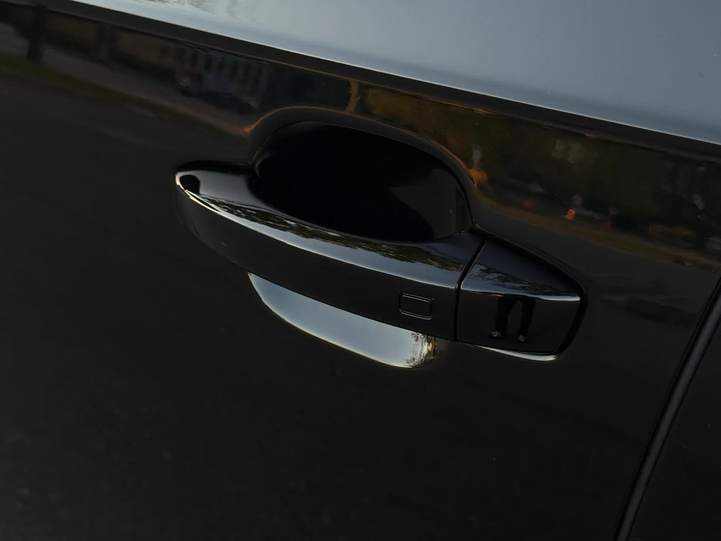 Audi SQ7 Premium Plus — photo 20