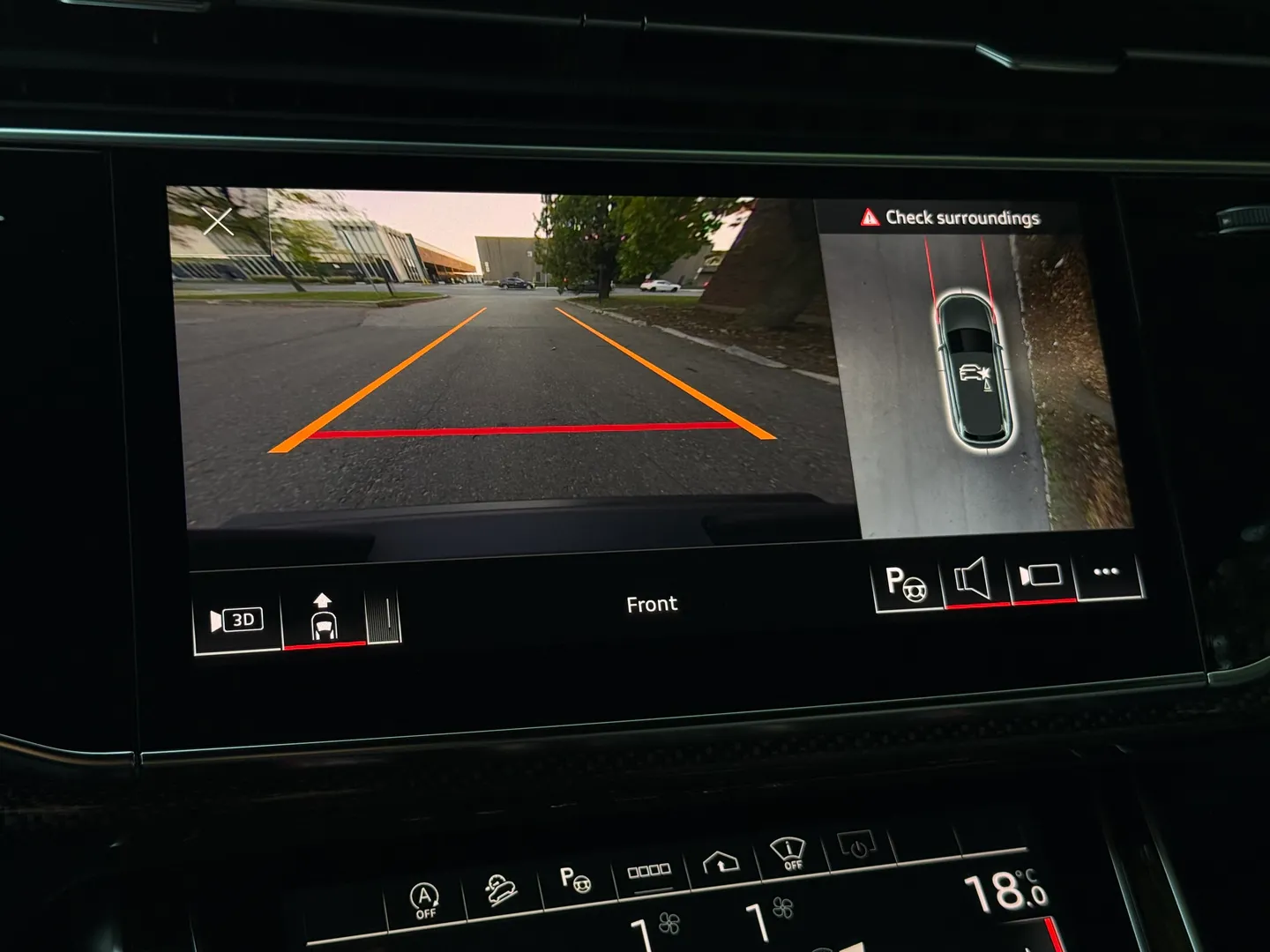 Audi SQ7 Premium Plus — photo 52