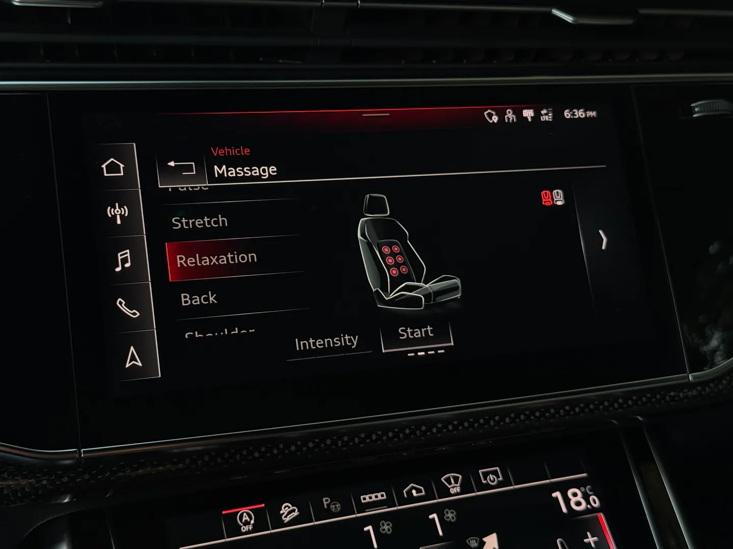 Audi SQ7 Premium Plus — photo 66