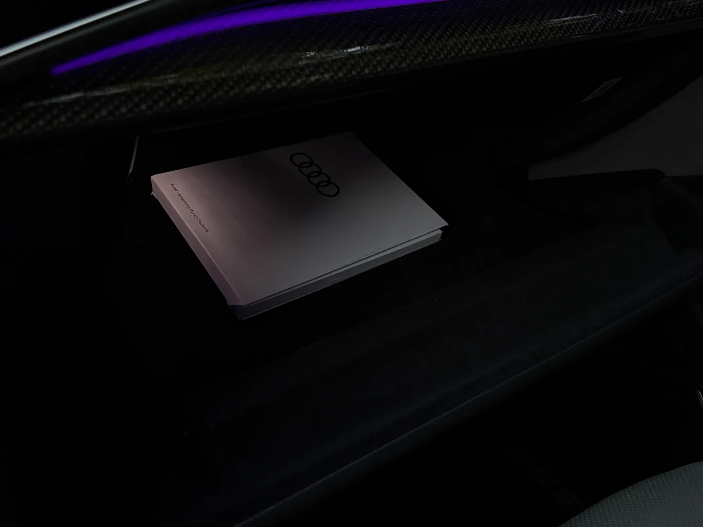 Audi SQ7 Premium Plus — photo 74