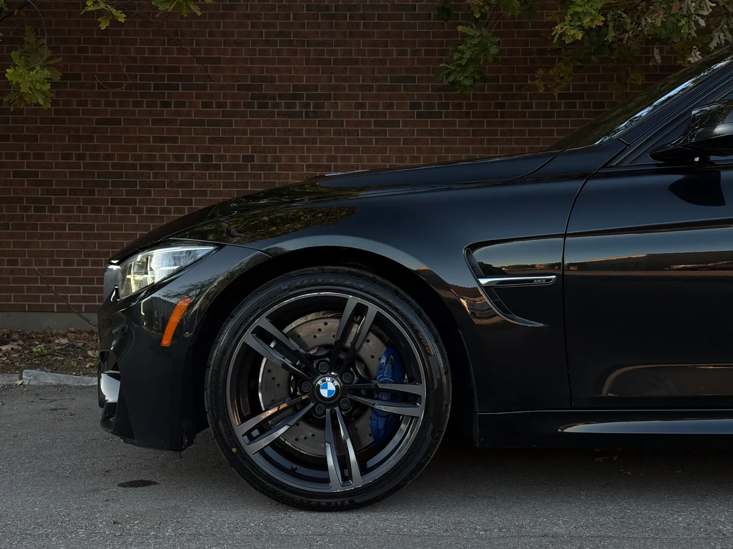 BMW M3 6 Speed Manual — photo 12