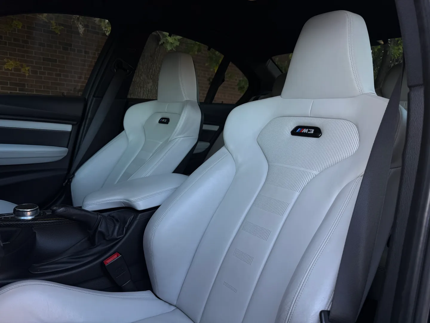 BMW M3 6 Speed Manual — photo 38