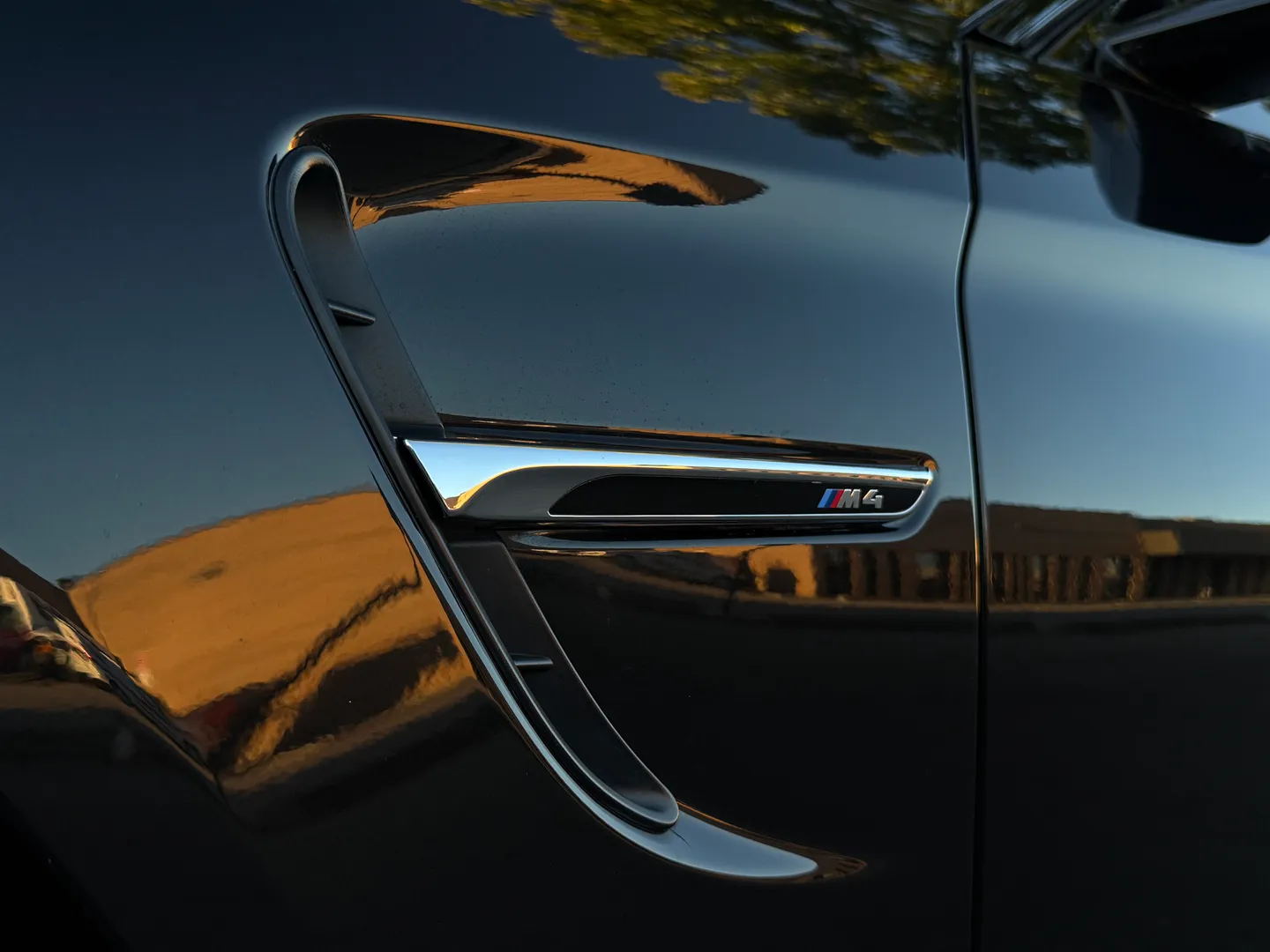 BMW M4 Coupe 6 Speed Manual — photo 18