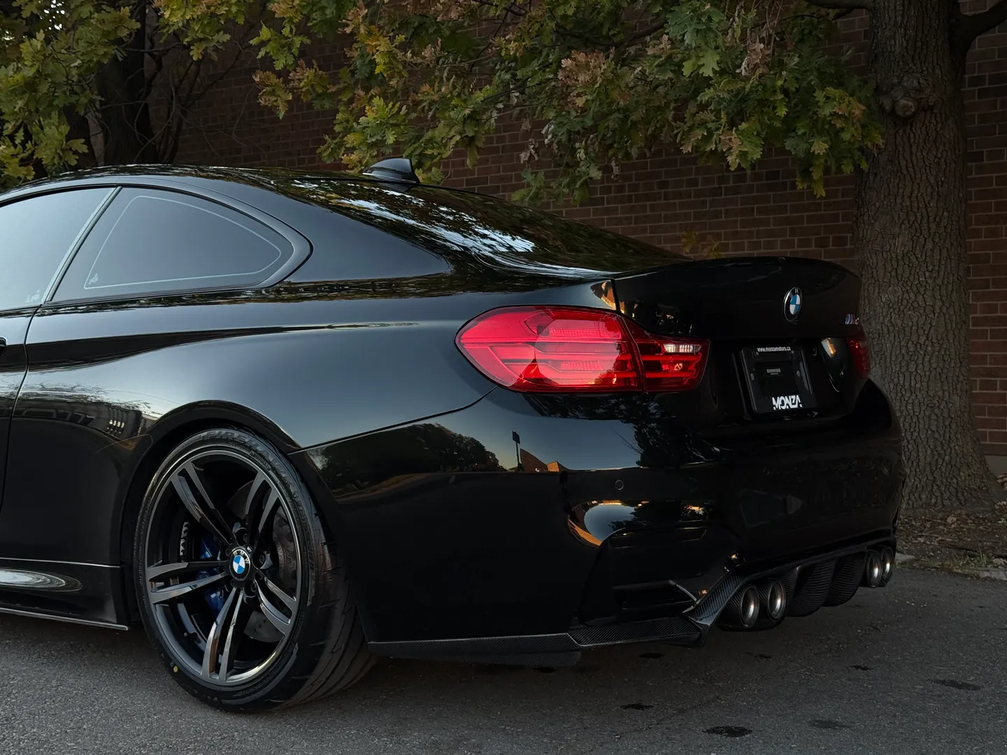 BMW M4 Coupe 6 Speed Manual — photo 24