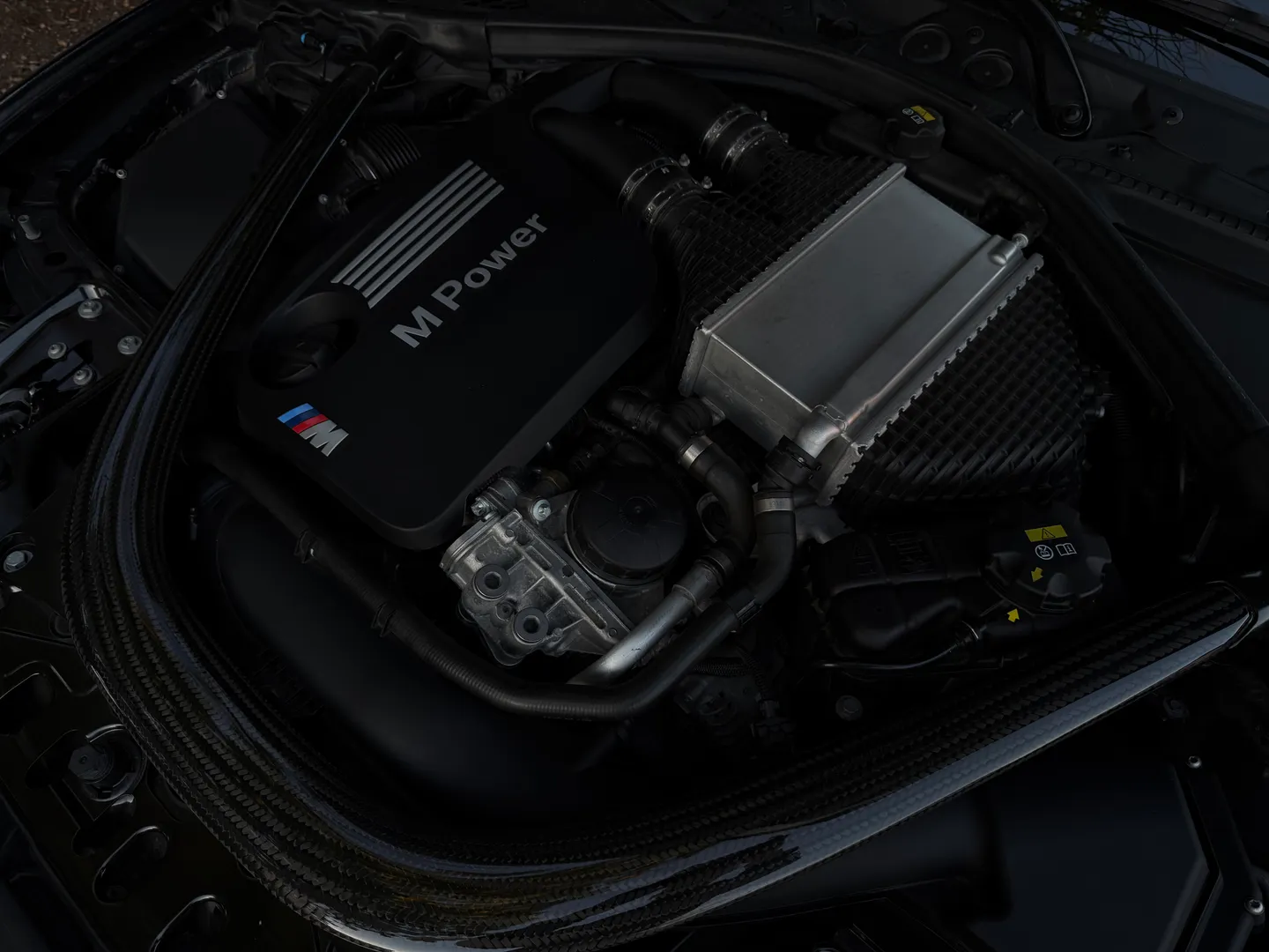 BMW M4 Coupe 6 Speed Manual — photo 36