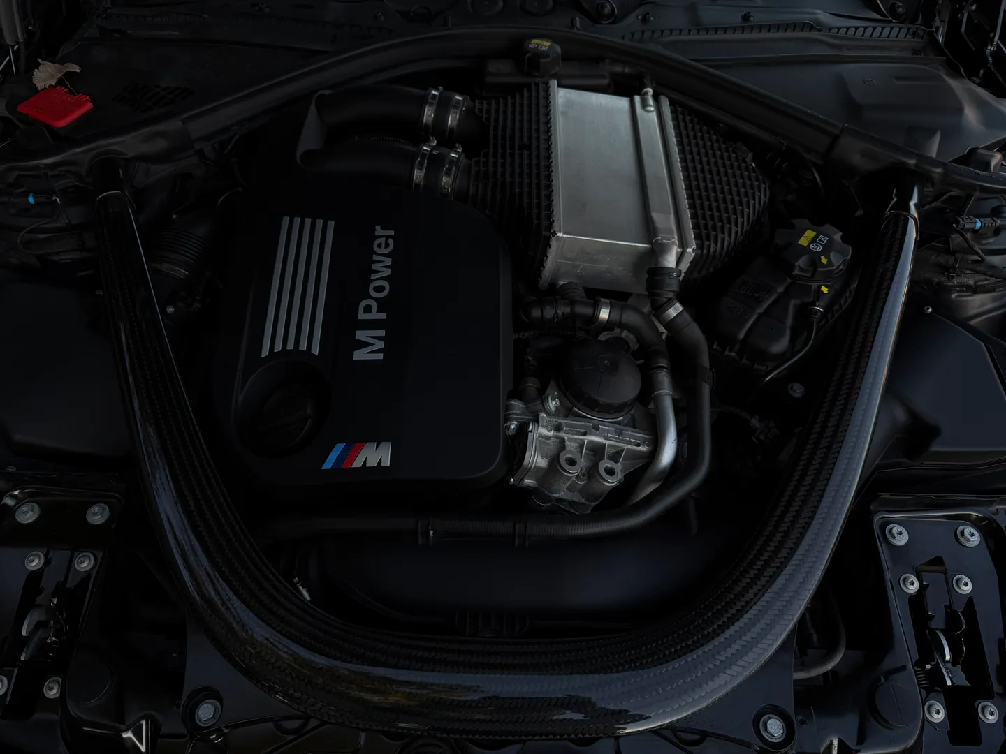 BMW M4 Coupe 6 Speed Manual — photo 35
