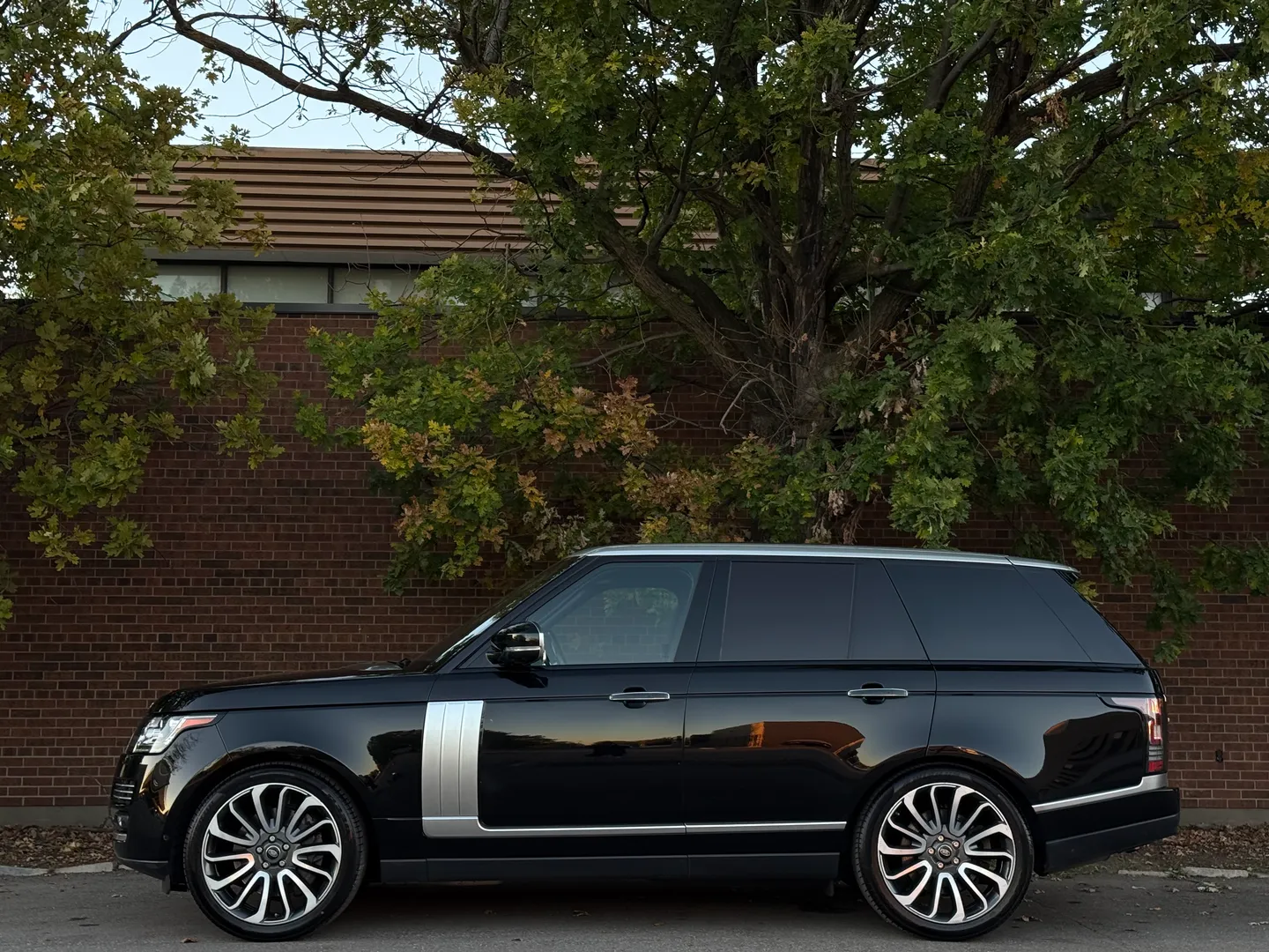 Land Rover Range Rover Autobiography Executive Seating Package — photo 11