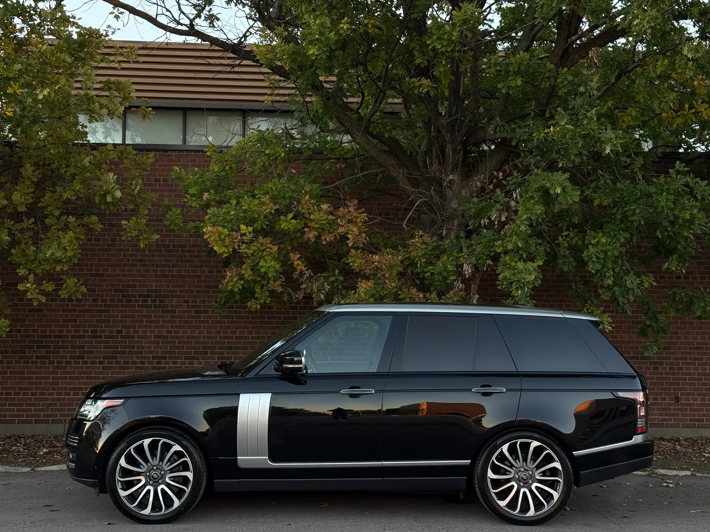 Land Rover Range Rover Autobiography Executive Seating Package — photo 10