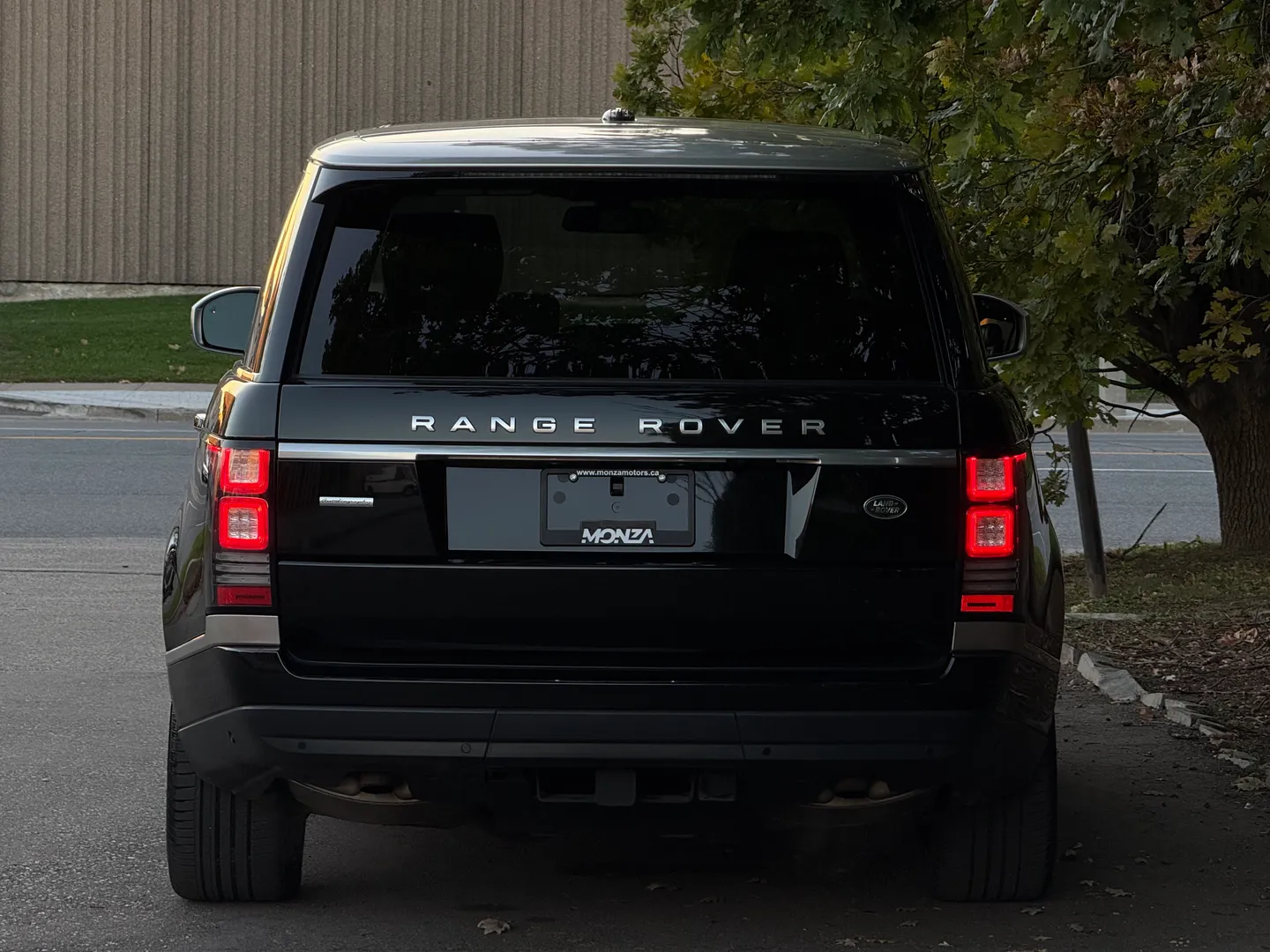 Land Rover Range Rover Autobiography Executive Seating Package — photo 24