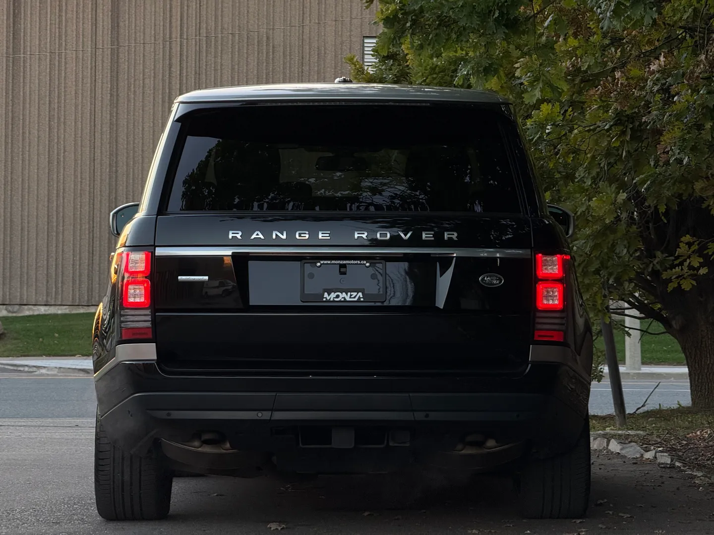 Land Rover Range Rover Autobiography Executive Seating Package — photo 25