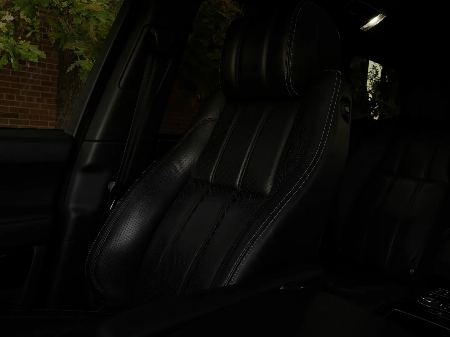 Land Rover Range Rover Autobiography Executive Seating Package — photo 74