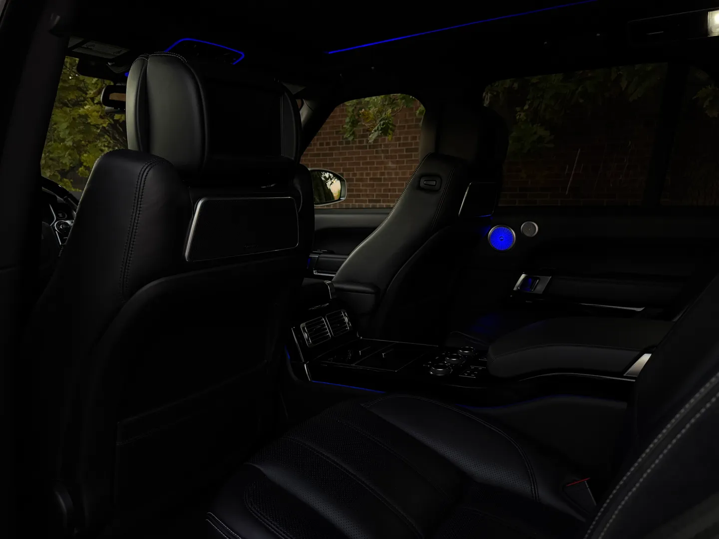 Land Rover Range Rover Autobiography Executive Seating Package — photo 90