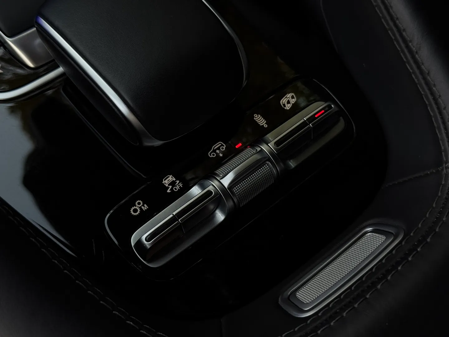 Mercedes Benz GLE 63 S AMG  — photo 52