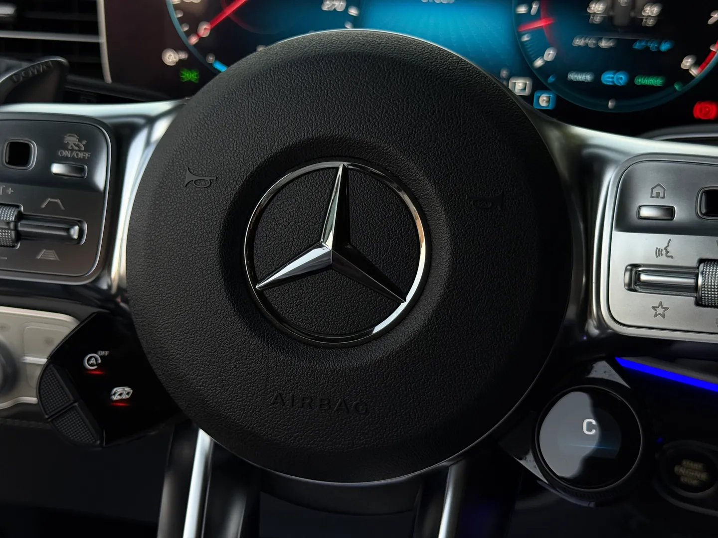 Mercedes Benz GLE 63 S AMG  — photo 89