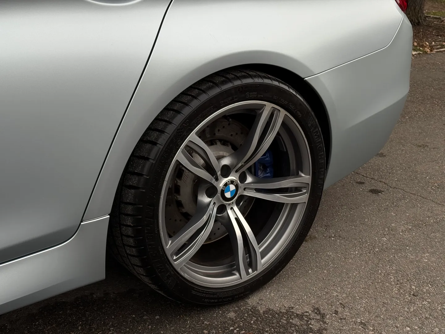 BMW M5 6 Speed Manual Individual Frozen Silver Metallic Paint — photo 15