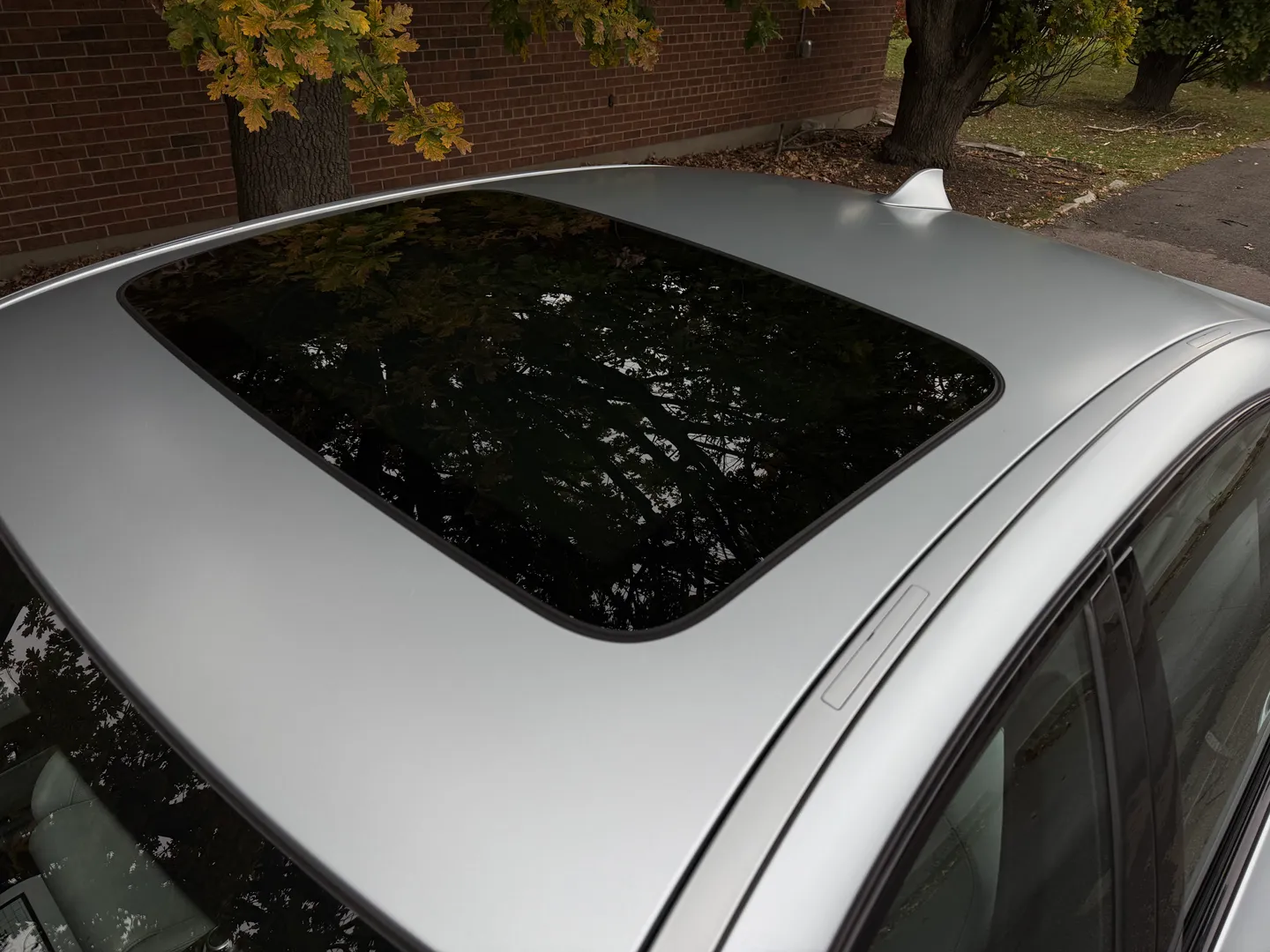 BMW M5 6 Speed Manual Individual Frozen Silver Metallic Paint — photo 20