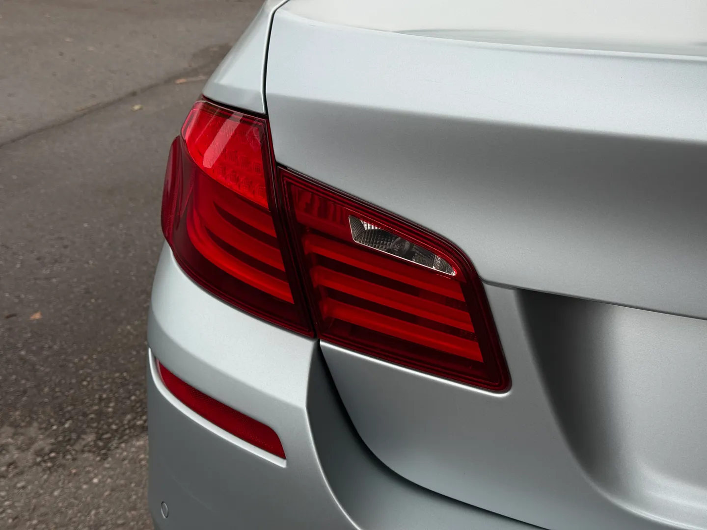 BMW M5 6 Speed Manual Individual Frozen Silver Metallic Paint — photo 26
