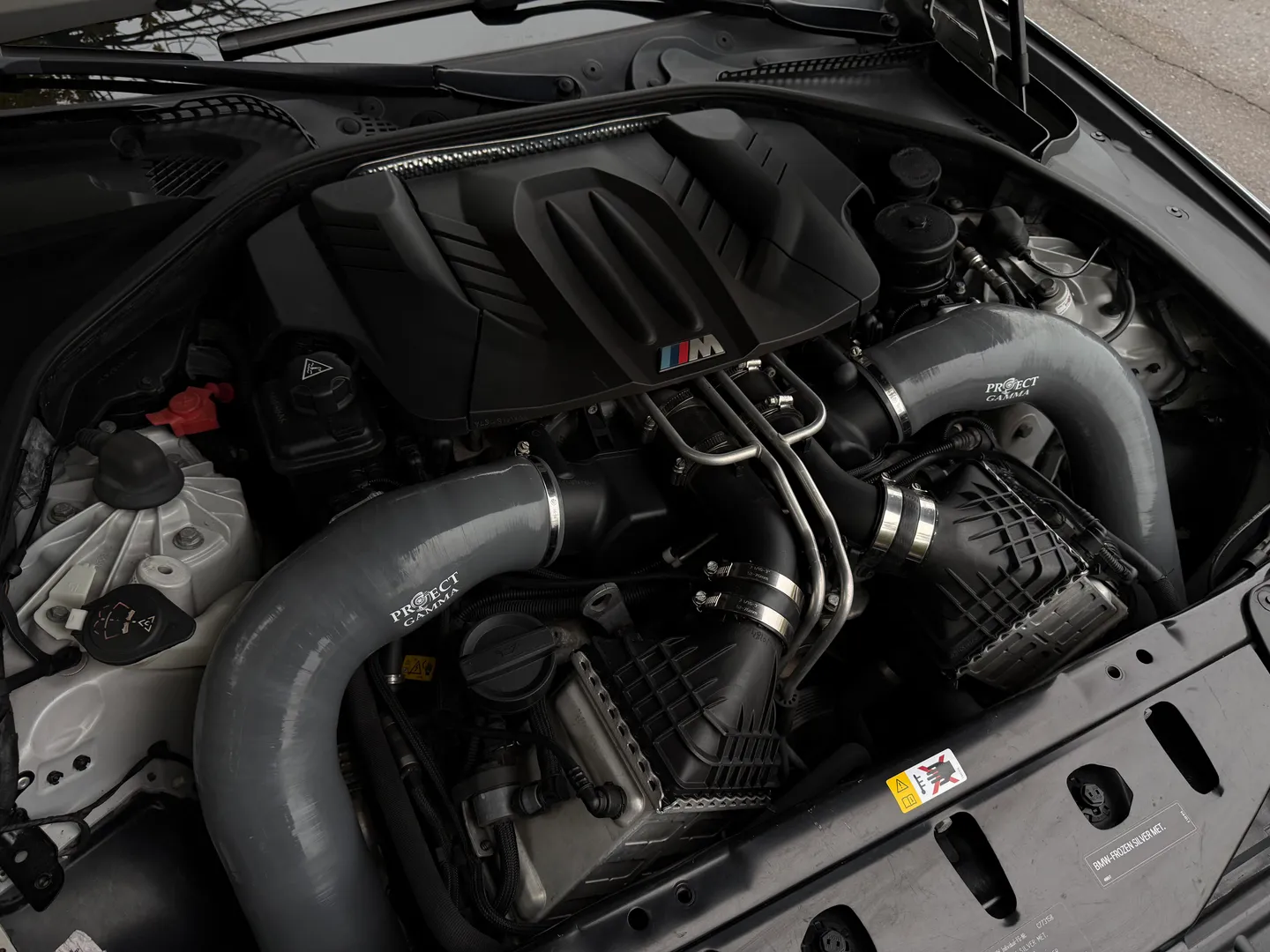BMW M5 6 Speed Manual Individual Frozen Silver Metallic Paint — photo 33