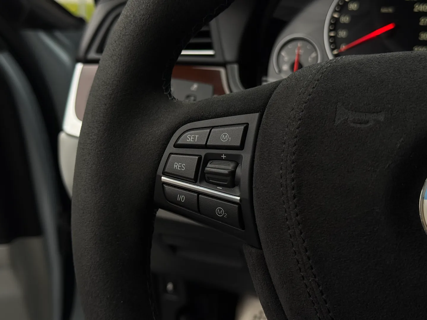 BMW M5 6 Speed Manual Individual Frozen Silver Metallic Paint — photo 68
