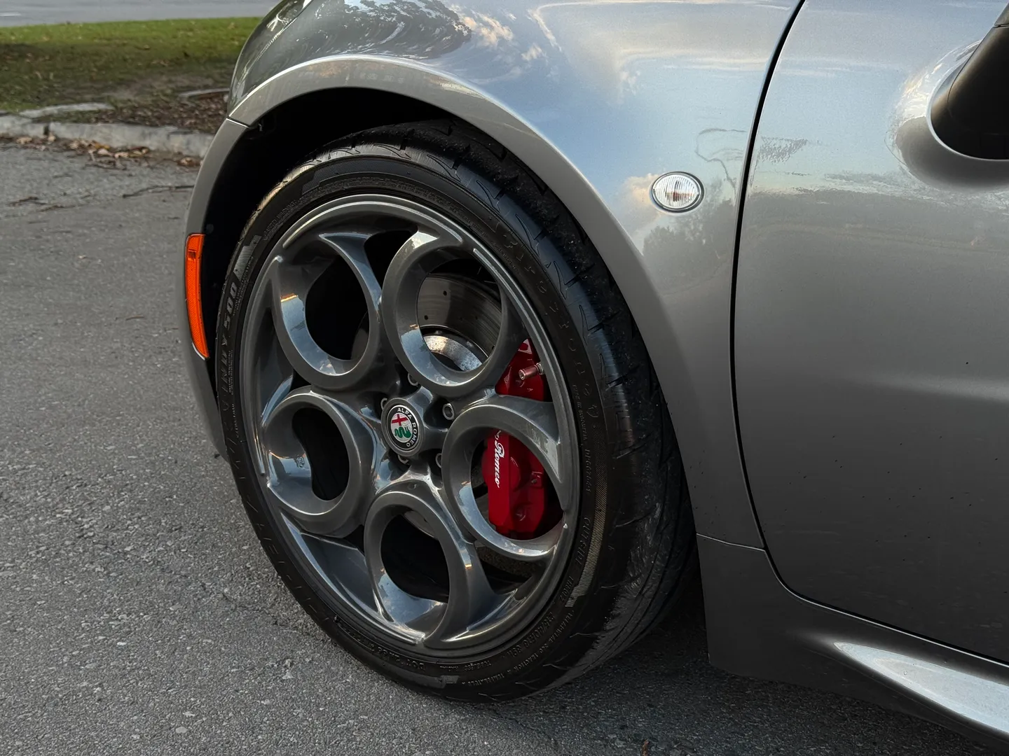 Alfa Romeo 4C Spider — photo 14
