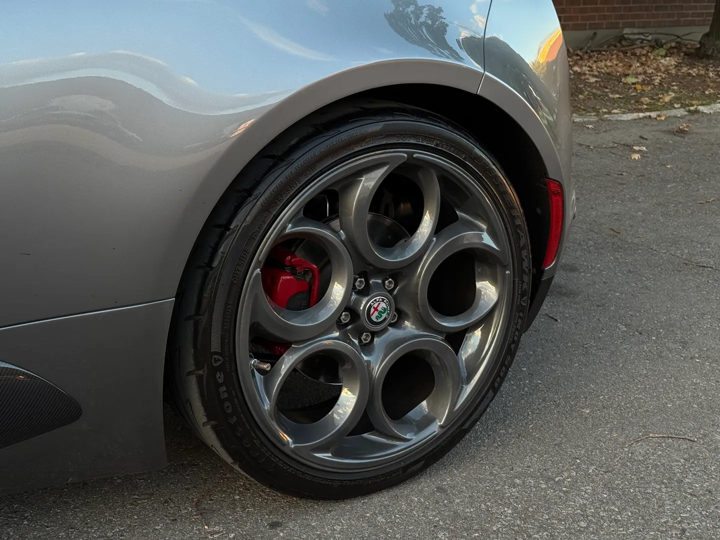 Alfa Romeo 4C Spider — photo 15