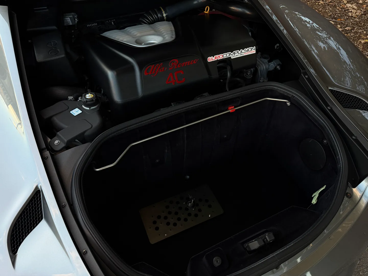 Alfa Romeo 4C Spider — photo 34
