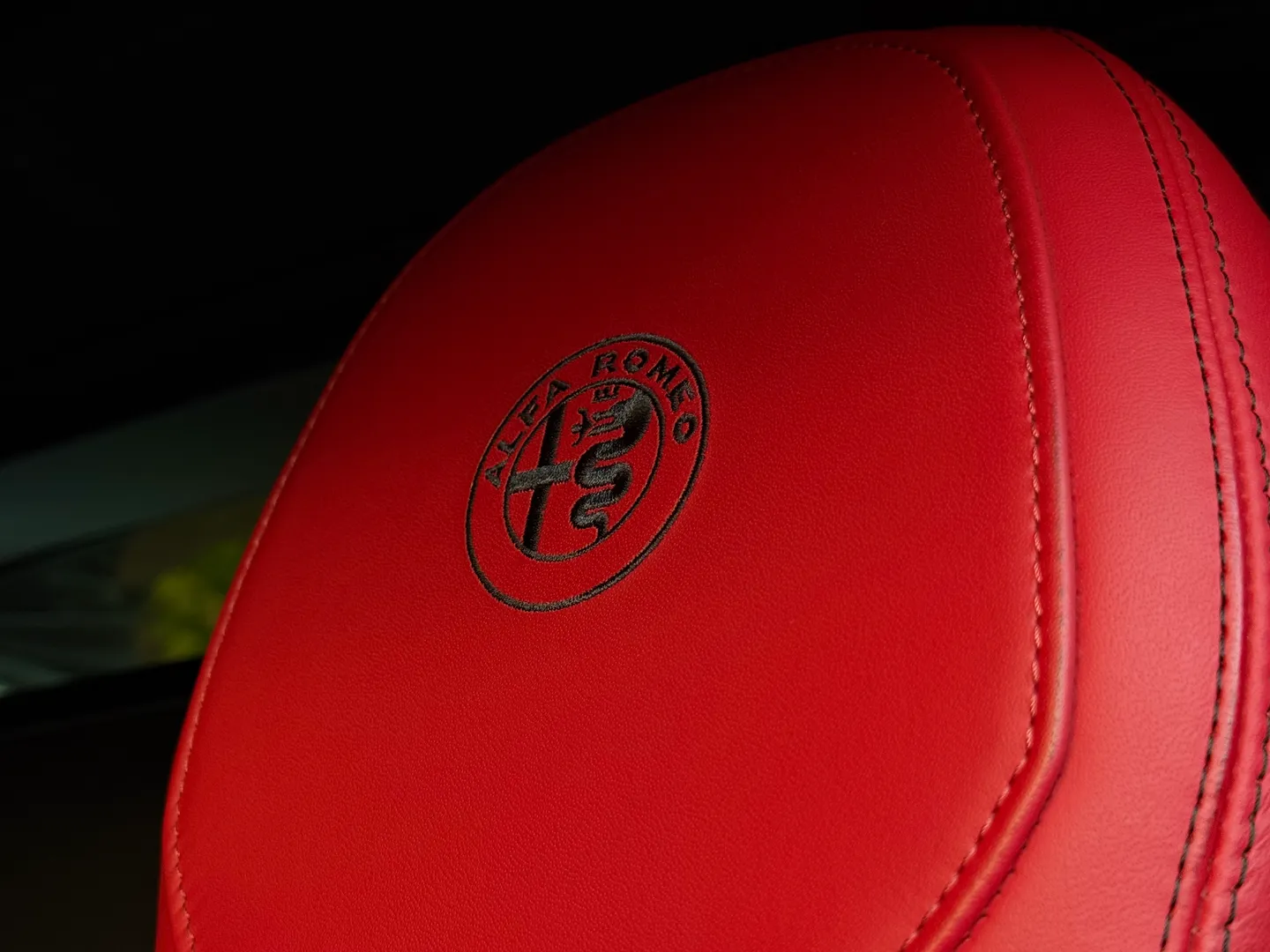 Alfa Romeo 4C Spider — photo 40