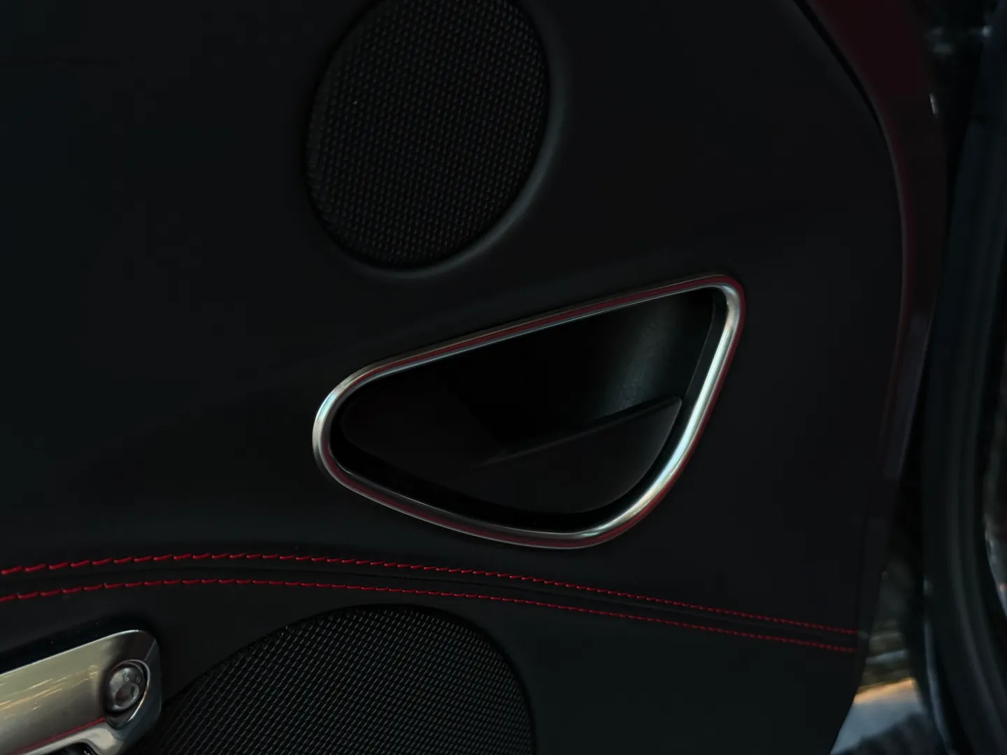 Alfa Romeo 4C Spider — photo 42