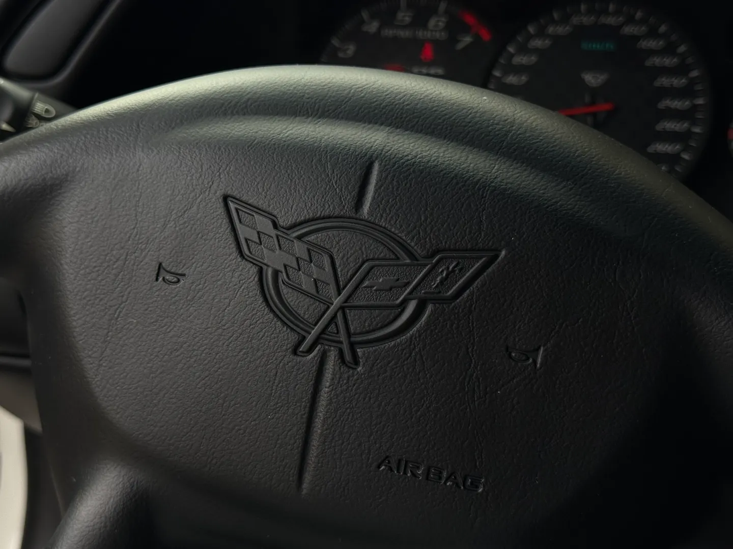 Chevrolet Corvette Z06 Rare Speedway White Collector Grade — photo 75