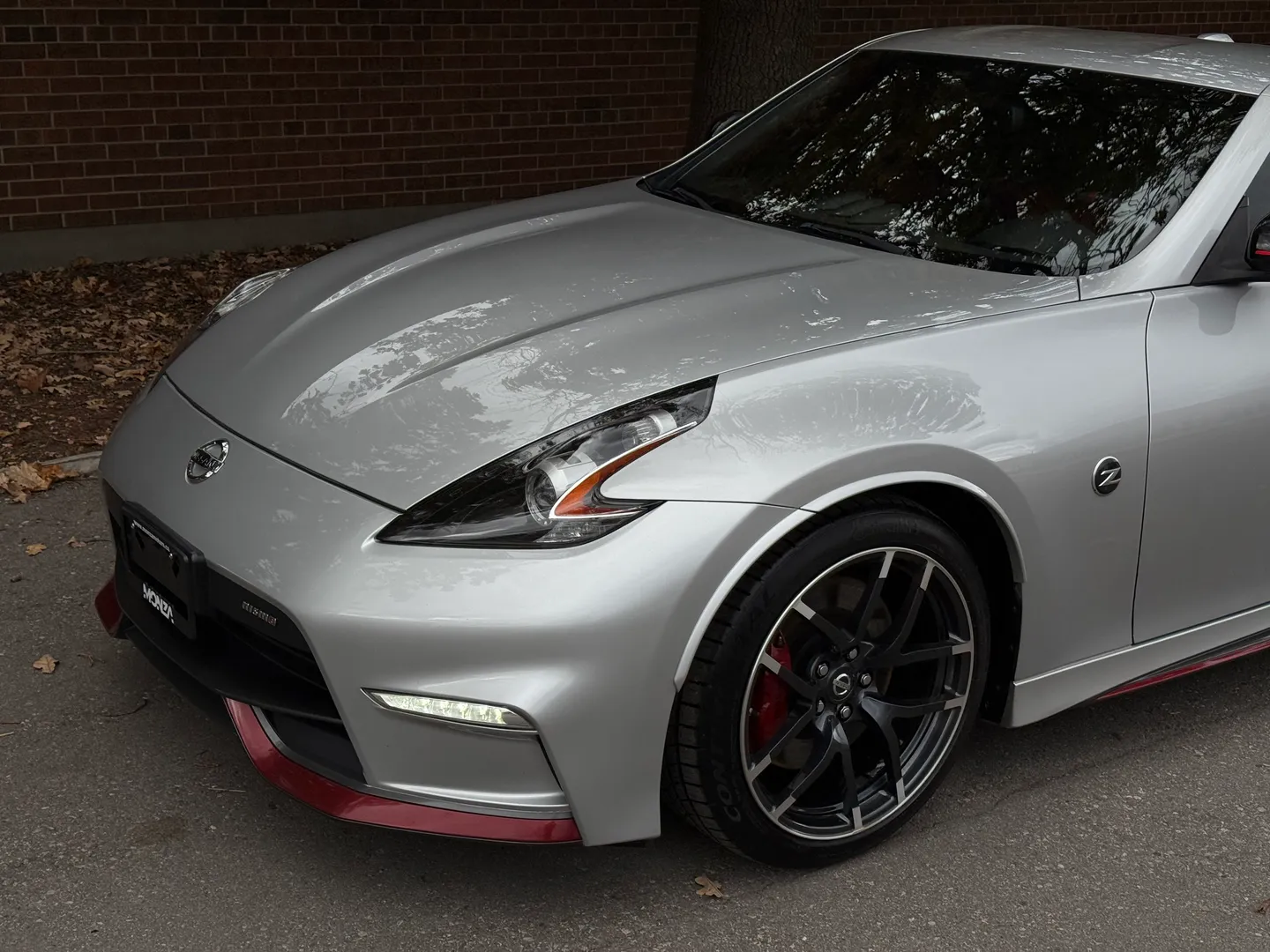 Nissan 370Z Nismo 6 Speed Manual — photo 6