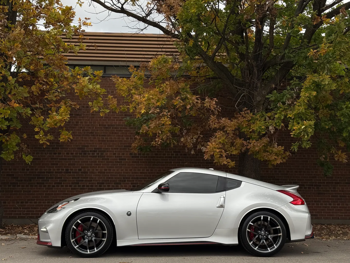Nissan 370Z Nismo 6 Speed Manual — photo 12