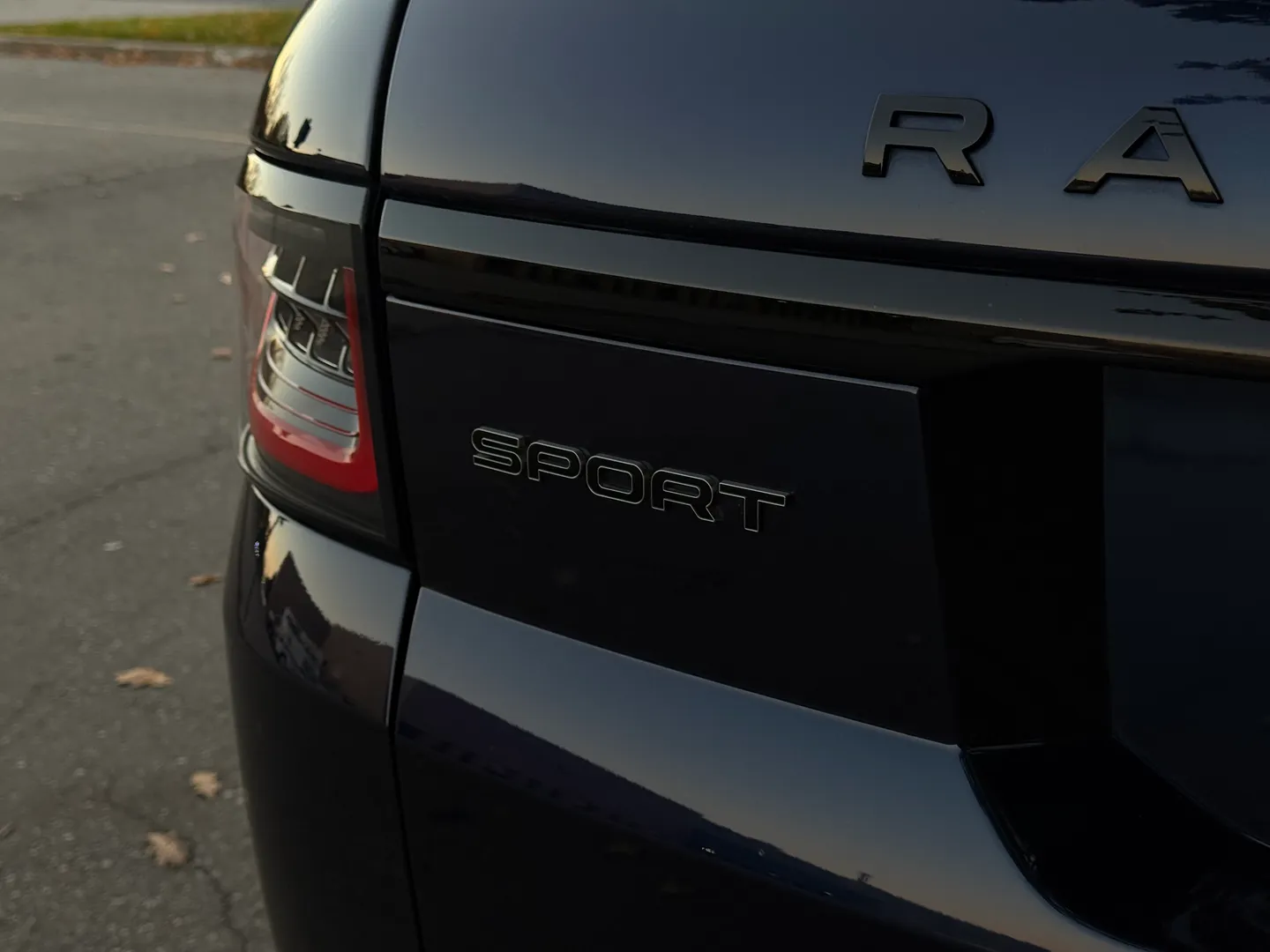 Land Rover Range Rover Sport HSE Dynamic — photo 24