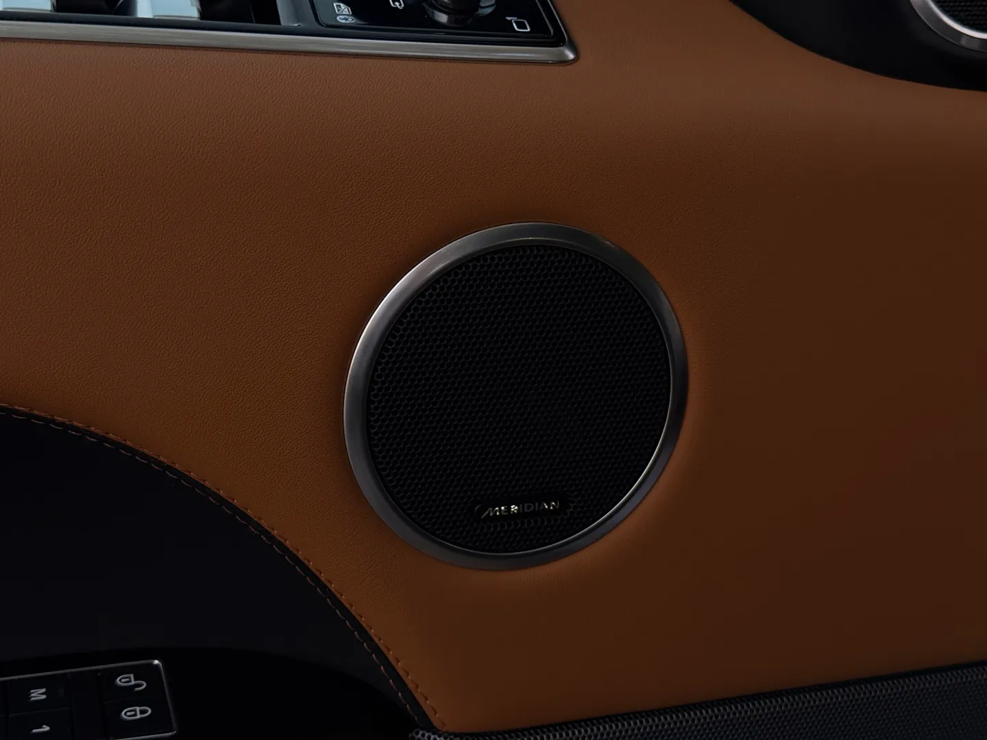 Land Rover Range Rover Sport HSE Dynamic — photo 42