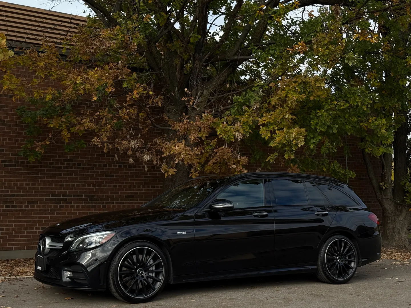 Mercedes Benz C43 AMG Wagon — photo 9