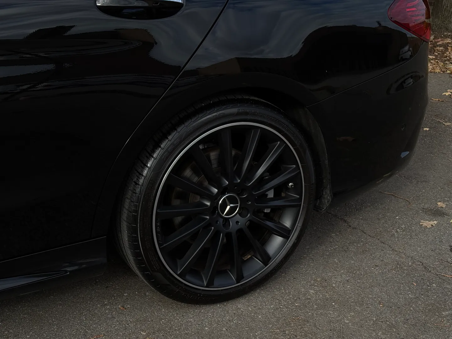 Mercedes Benz C43 AMG Wagon — photo 15