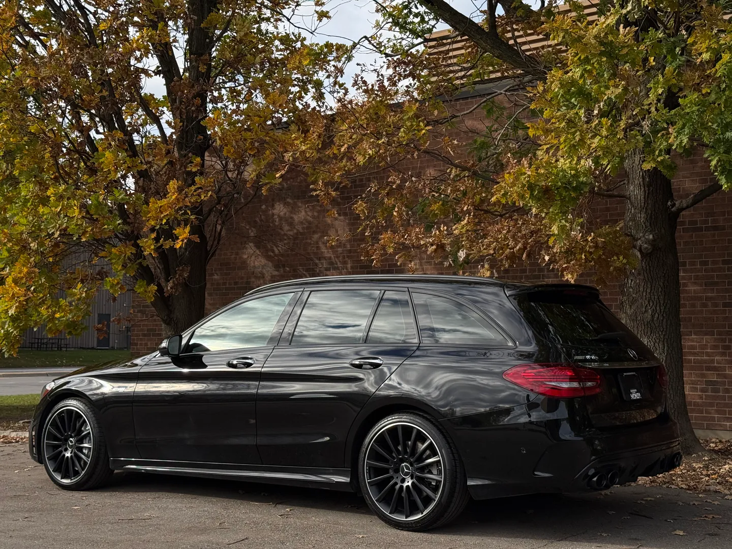 Mercedes Benz C43 AMG Wagon — photo 23
