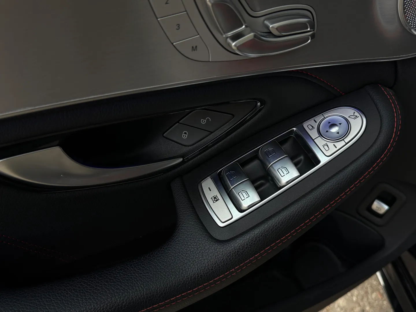 Mercedes Benz C43 AMG Wagon — photo 43