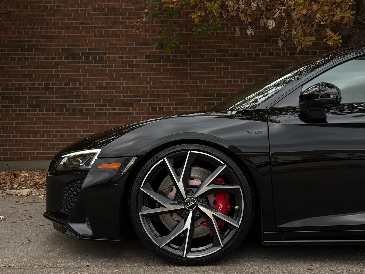 Audi R8 V10 RWD Coupe — photo 13